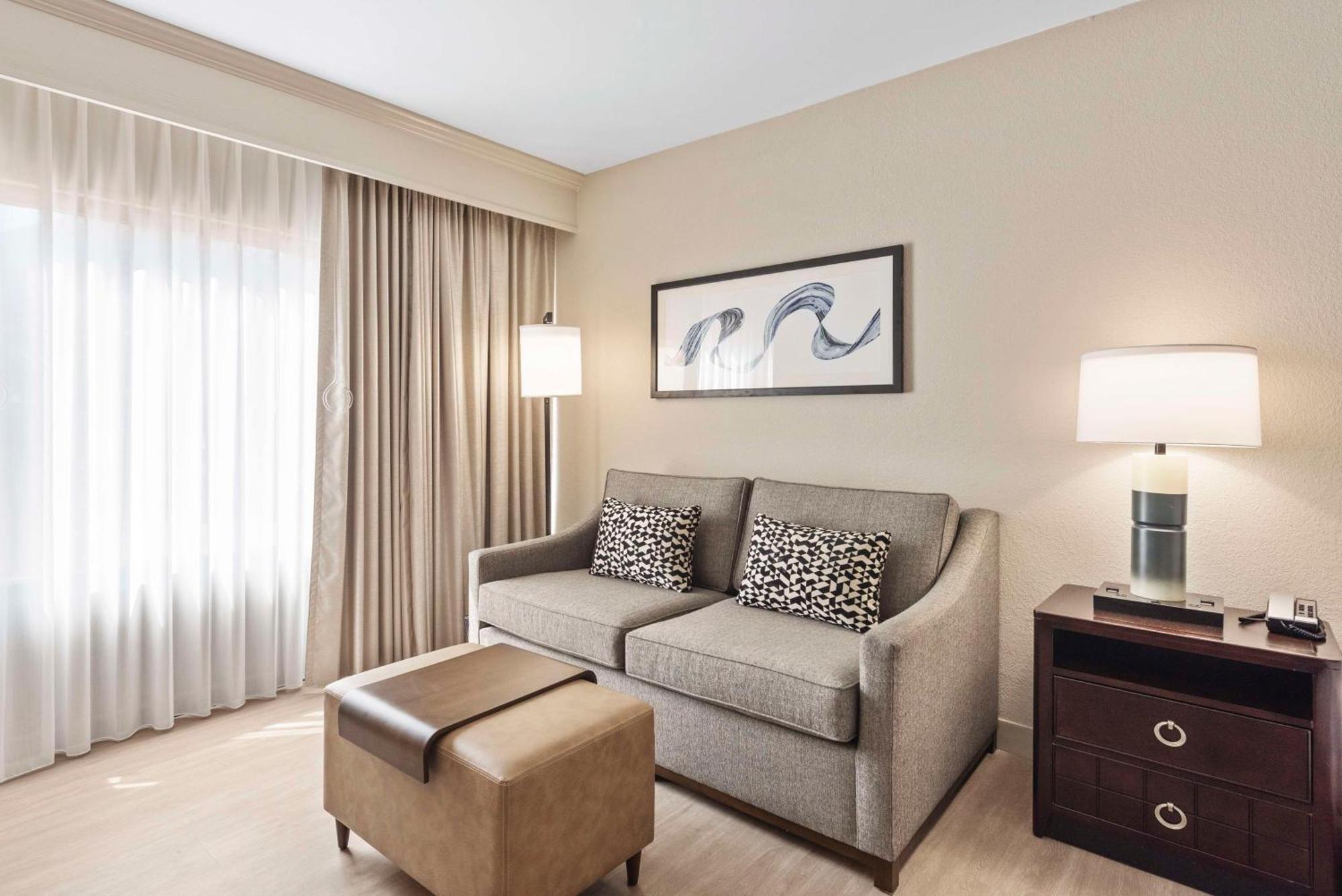 Doubletree By Hilton Columbus Hotel Eksteriør billede